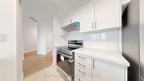Photo 17 at 806 - 456 College Street, Little Italy, Toronto