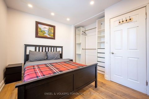 Photo 19 at 298 Seaton Street, South St. James Town, Toronto