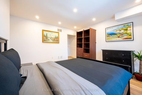 Photo 22 at 298 Seaton Street, South St. James Town, Toronto