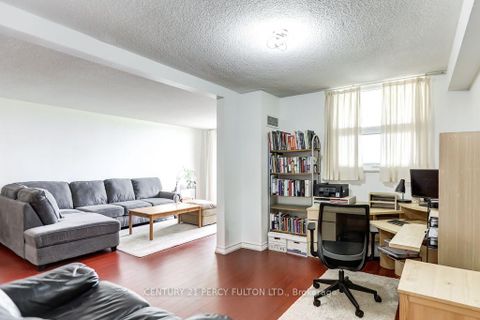 Photo 13 at 1406 - 299 Mill Road, Markland Wood, Toronto