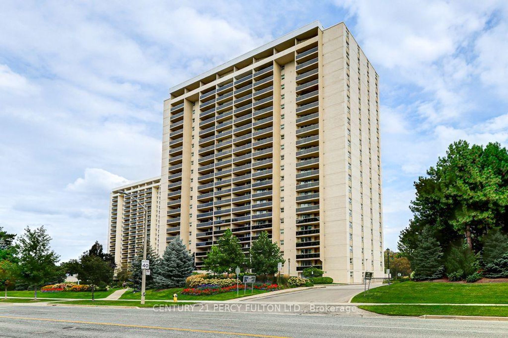 1406 - 299 Mill Road, Markland Wood, Toronto photo 9
