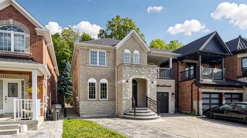 Photo 2 at 13 Quietbrook Crescent, Rouge E11, Toronto