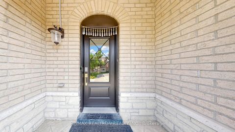 Photo 3 at 13 Quietbrook Crescent, Rouge E11, Toronto