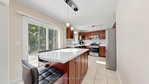 Photo 9 at 13 Quietbrook Crescent, Rouge E11, Toronto