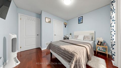 Photo 23 at 13 Quietbrook Crescent, Rouge E11, Toronto