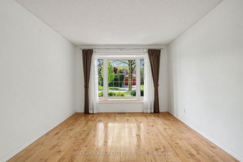 Photo 3 at 46 Heath Street, Doncrest, Richmond Hill