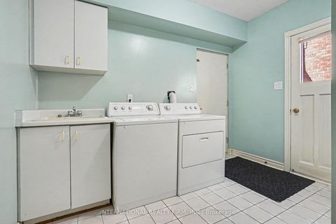 Photo 8 at 46 Heath Street, Doncrest, Richmond Hill