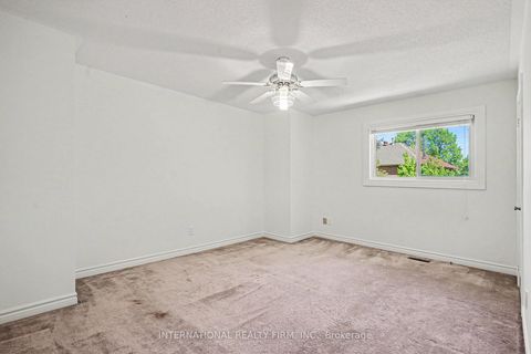 Photo 14 at 46 Heath Street, Doncrest, Richmond Hill
