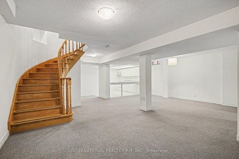Photo 16 at 46 Heath Street, Doncrest, Richmond Hill