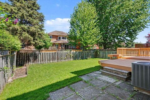 Photo 18 at 46 Heath Street, Doncrest, Richmond Hill