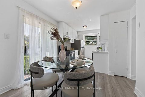 Photo 16 at 6 Damascus Drive, Clairville, Toronto