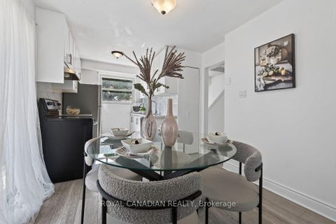 Photo 18 at 6 Damascus Drive, Clairville, Toronto