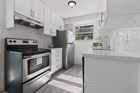 Photo 21 at 6 Damascus Drive, Clairville, Toronto
