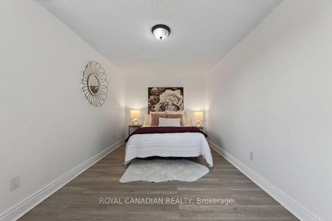 Photo 32 at 6 Damascus Drive, Clairville, Toronto