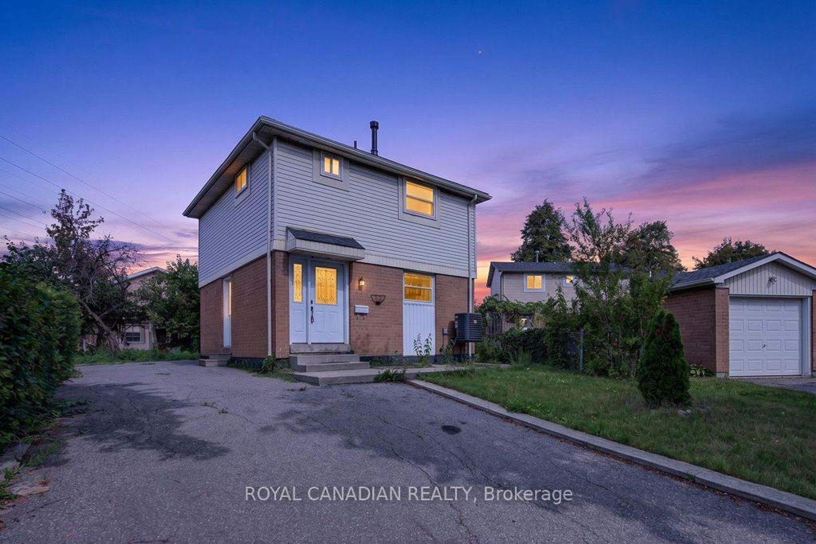 6 Damascus Drive, Clairville, Toronto photo 3