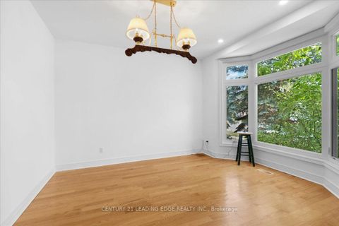 Photo 6 at 22 Fern Avenue, Langstaff, Richmond Hill