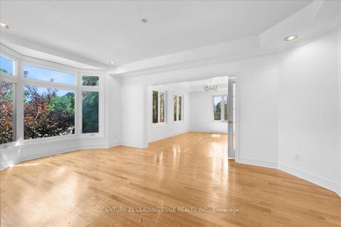 Photo 8 at 22 Fern Avenue, Langstaff, Richmond Hill