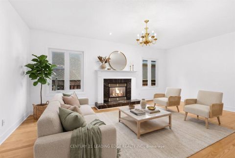 Photo 11 at 22 Fern Avenue, Langstaff, Richmond Hill