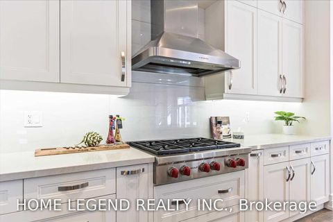 Photo 10 at 272 Hillcrest Avenue, Willowdale East, Toronto