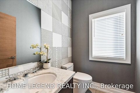Photo 11 at 272 Hillcrest Avenue, Willowdale East, Toronto