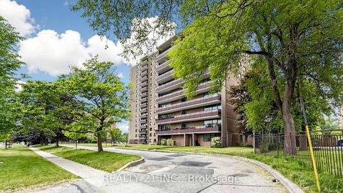 Photo 4 at 819 - 180 Markham Road, Scarborough Village, Toronto