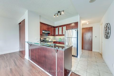Photo 5 at 512E - 500 Queens Quay W, Waterfront Communities C1, Toronto