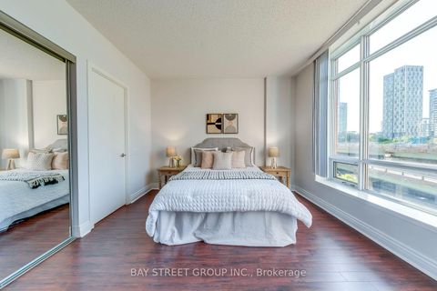 Photo 16 at 512E - 500 Queens Quay W, Waterfront Communities C1, Toronto