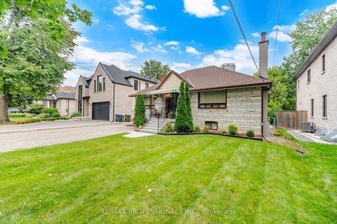 Photo 2 at 53 Wilmar Road, City Centre West, Toronto