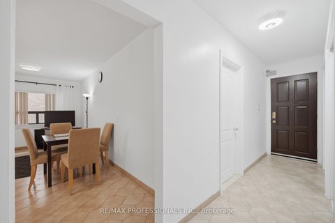 Photo 5 at 53 Wilmar Road, City Centre West, Toronto