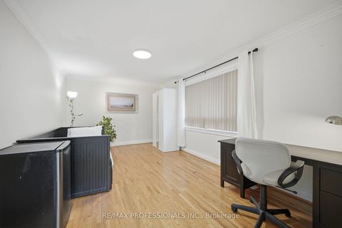 Photo 14 at 53 Wilmar Road, City Centre West, Toronto