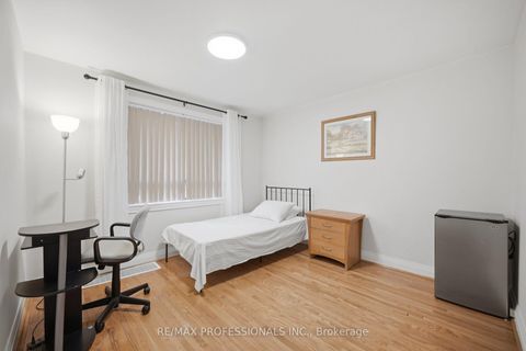Photo 17 at 53 Wilmar Road, City Centre West, Toronto