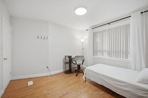 Photo 18 at 53 Wilmar Road, City Centre West, Toronto