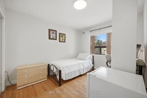 Photo 19 at 53 Wilmar Road, City Centre West, Toronto