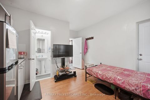 Photo 24 at 53 Wilmar Road, City Centre West, Toronto