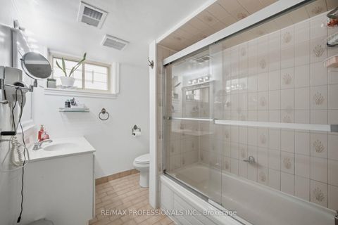 Photo 34 at 53 Wilmar Road, City Centre West, Toronto
