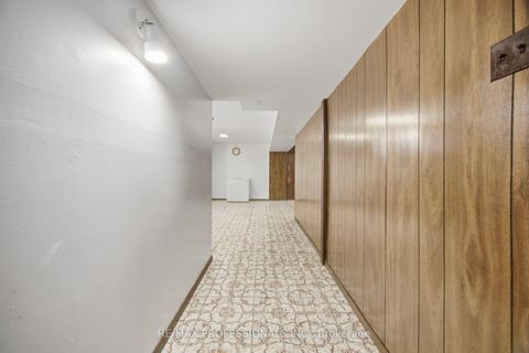 Photo 25 at 19 Earldown Drive, Richview, Toronto