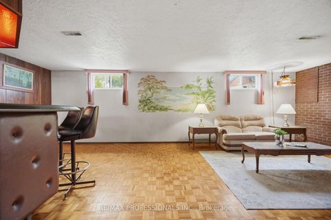 Photo 30 at 19 Earldown Drive, Richview, Toronto