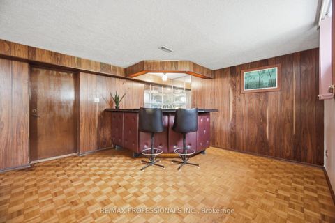 Photo 31 at 19 Earldown Drive, Richview, Toronto