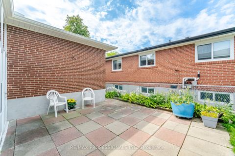 Photo 39 at 19 Earldown Drive, Richview, Toronto