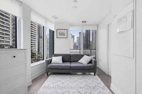 Photo 7 at 508 - 575 Bloor Street E, North St. James Town, Toronto