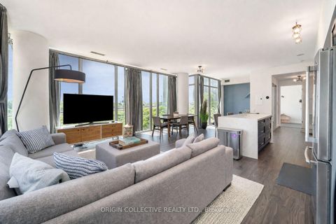 Photo 1 at 302 - 105 The Queensway Avenue, Swansea, Toronto