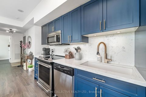 Photo 9 at 302 - 105 The Queensway Avenue, Swansea, Toronto
