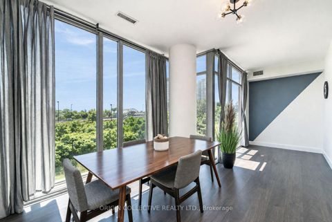 Photo 11 at 302 - 105 The Queensway Avenue, Swansea, Toronto