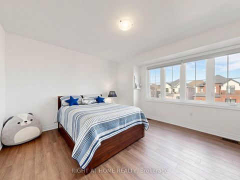 Photo 30 at 10 George Ellis Drive, Keswick North, Georgina