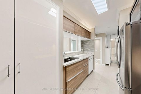 Photo 17 at 435 - 650 Lawrence Avenue W, Lawrence, Toronto