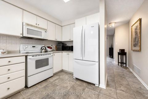 Photo 11 at 8 Millcroft Way, Brownridge, Vaughan