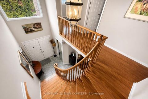 Photo 18 at 8 Millcroft Way, Brownridge, Vaughan