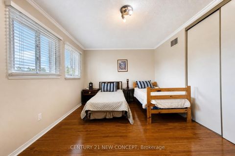 Photo 21 at 8 Millcroft Way, Brownridge, Vaughan