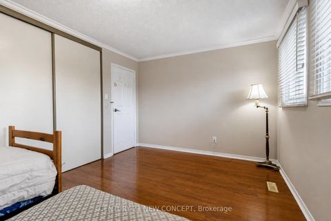 Photo 22 at 8 Millcroft Way, Brownridge, Vaughan