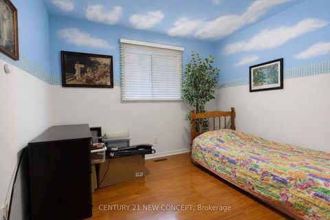 Photo 25 at 8 Millcroft Way, Brownridge, Vaughan